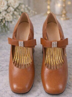 NIB Gucci Mary Jane Pumps with Chain